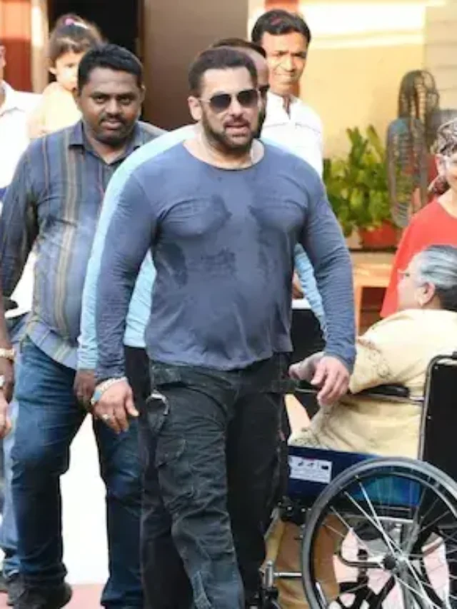 Salman Khan casts his vote for Lok Sabha Election 2024