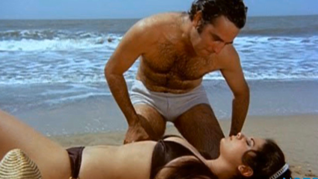 Mumtaz revealed the story of the bikini in the film “Apradh”